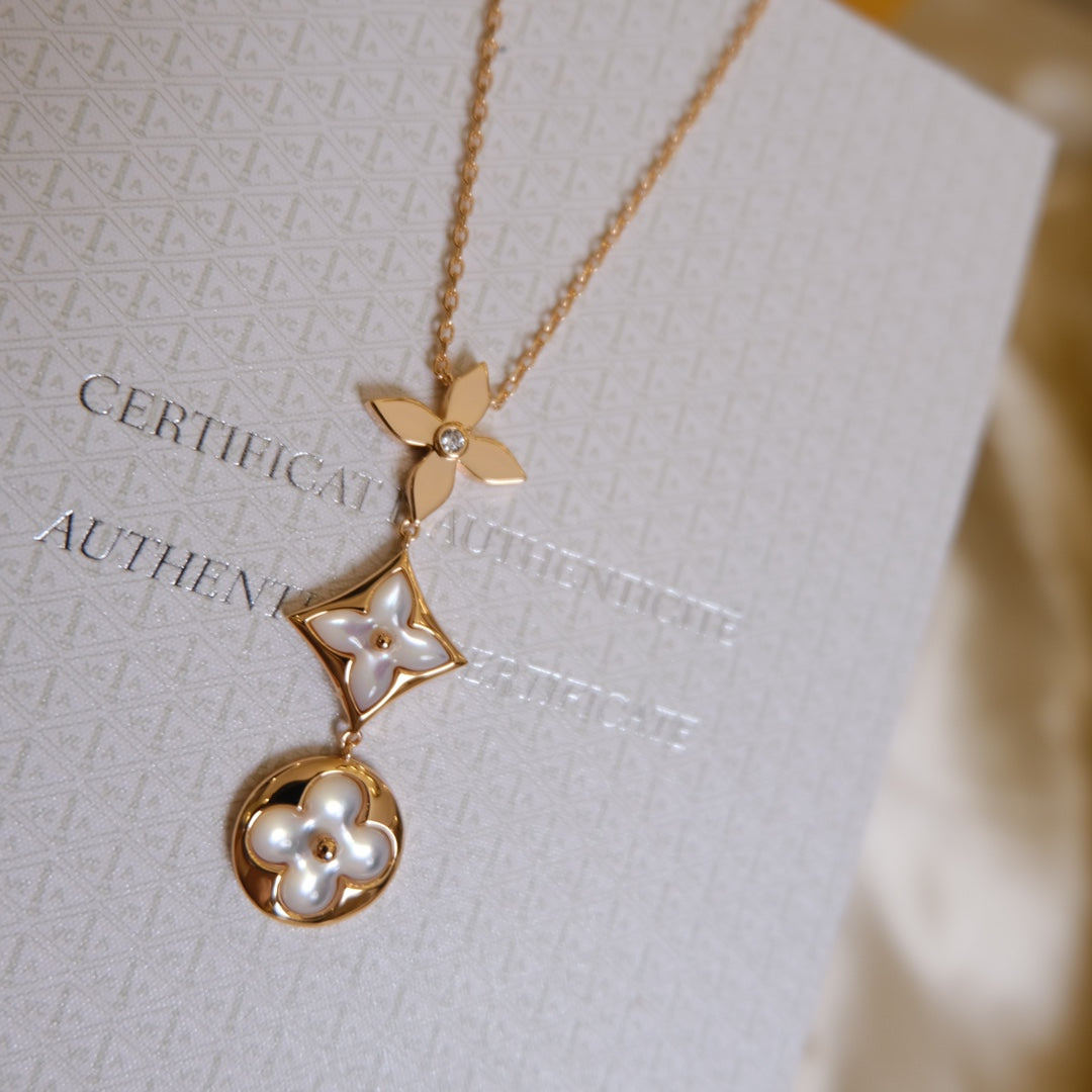 [Love's Uplift]COLOR BLOSSOM LARIAT NECKLACE PINK GOLD WHITE MOTHER PEARL AND DIAMOND