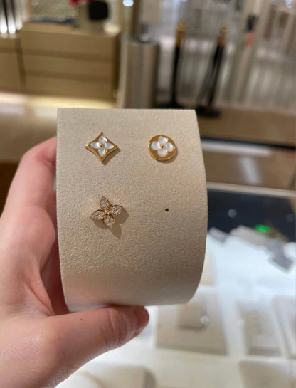 [Love's Uplift]STAR BLOSSOM STUD EARRINGS PINK GOLD DIAMONDS