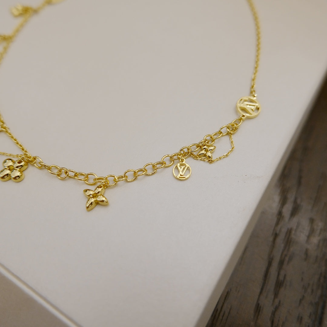 [Love's Uplift]BLOOMING SUPPLE NECKLACE BRASS