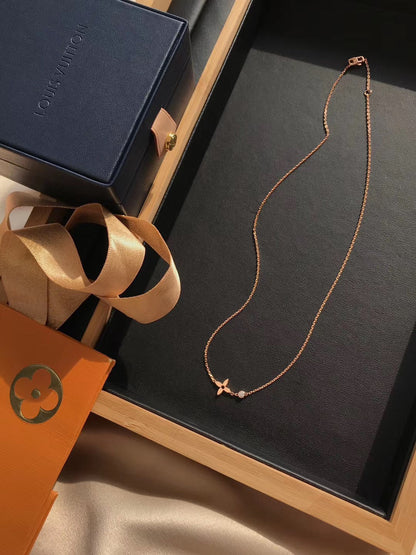 [Love's Uplift]BLOSSOM PENDANT PINK GOLD AND DIAMOND