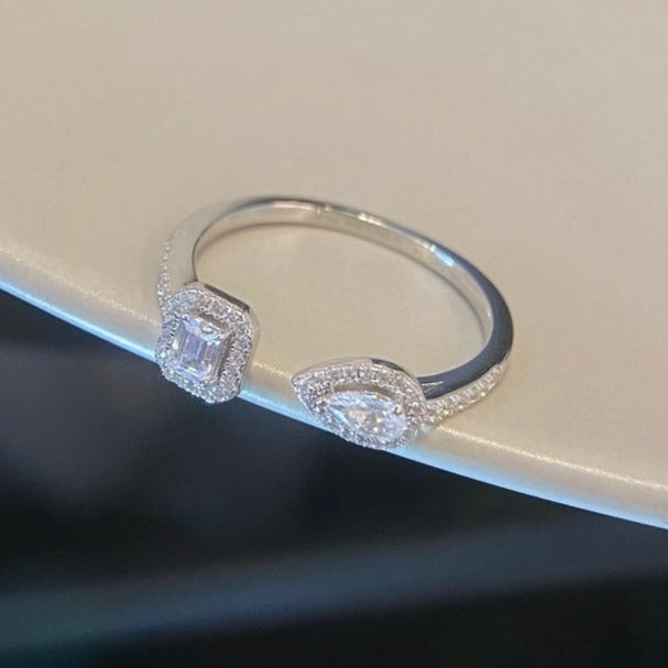 [Love's Uplift ]MY TWIN TOI & MOI SILVER DIAMOND RING