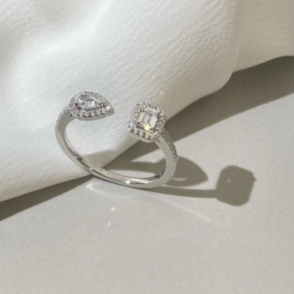 [Love's Uplift ]MY TWIN TOI & MOI SILVER DIAMOND RING