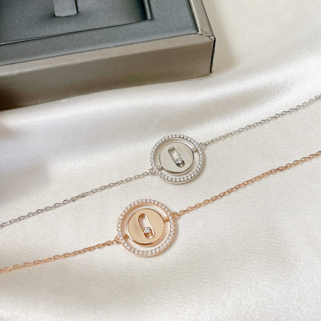 [Love's Uplift ]LUCKY MOVE PAVED DIAMOND BRACELET