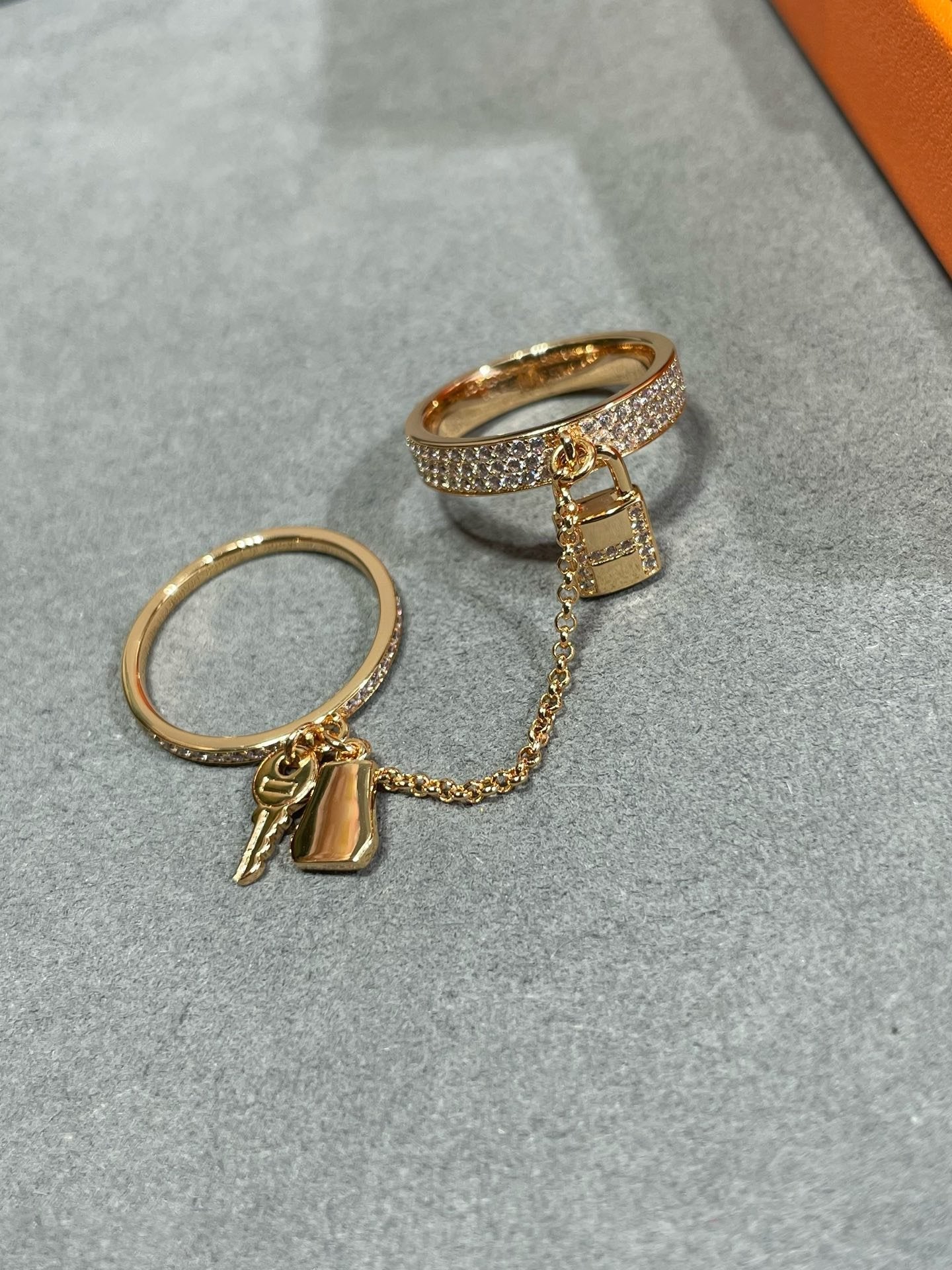[Love's Uplift]HM KELLY CLOCHETTE DOUBLE RING IN  WITH DIAMONDS