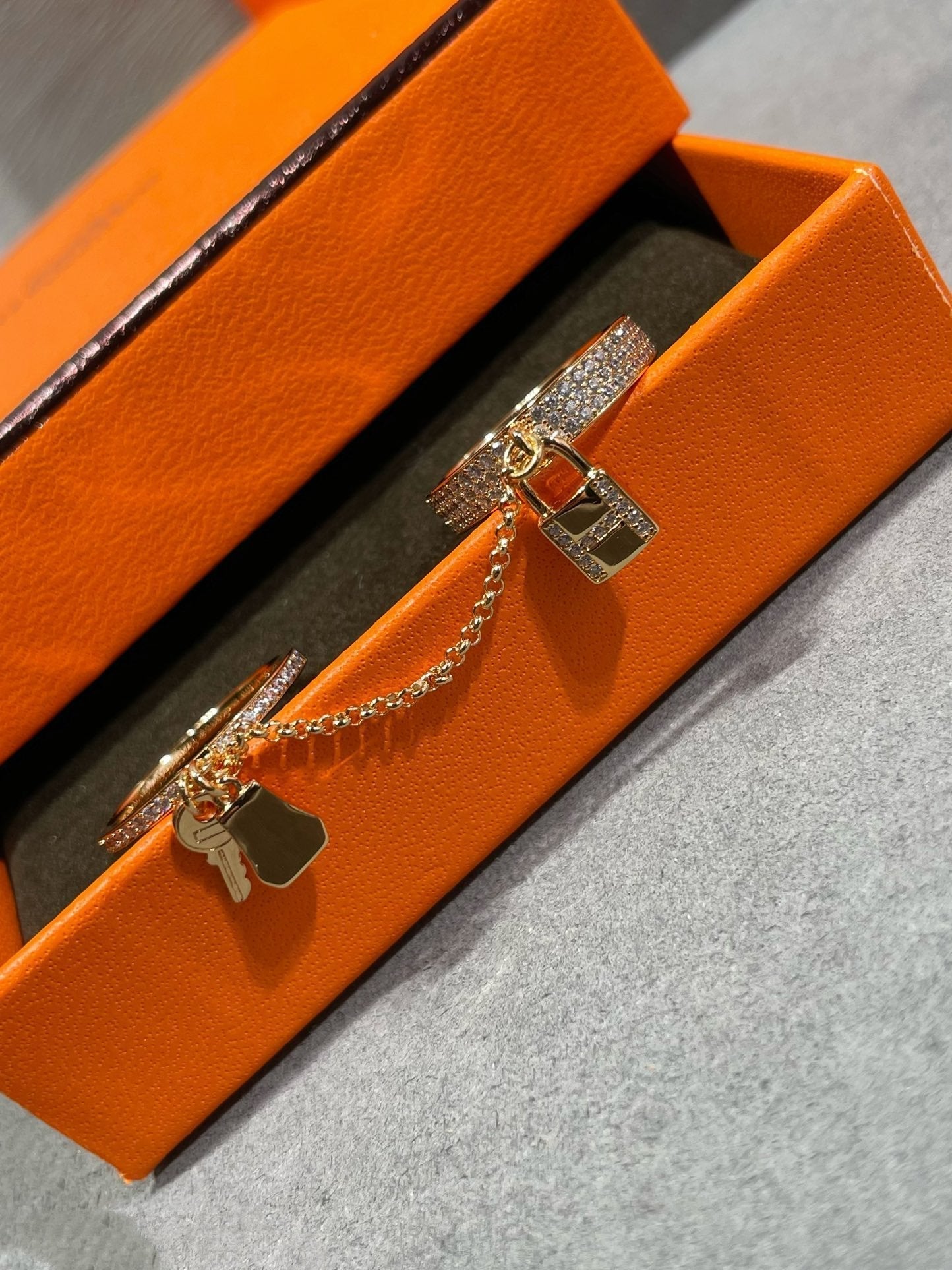 [Love's Uplift]HM KELLY CLOCHETTE DOUBLE RING IN  WITH DIAMONDS