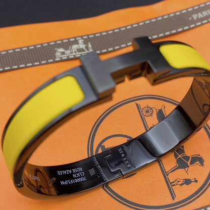 [Love's Uplift]CLIC HM SO BLACK YELLOW BRACELET