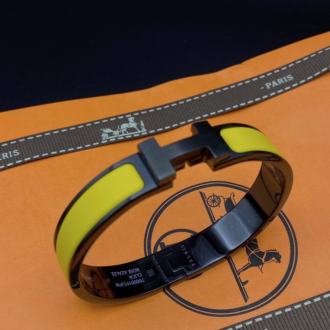 [Love's Uplift]CLIC HM SO BLACK YELLOW BRACELET