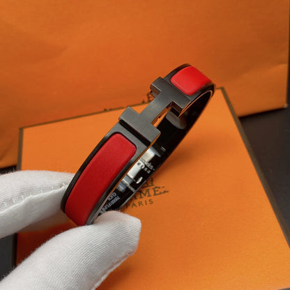 [Love's Uplift]CLIC HM SO BLACK RED BRACELET