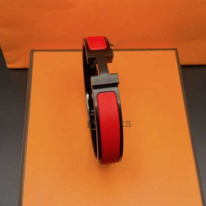[Love's Uplift]CLIC HM SO BLACK RED BRACELET