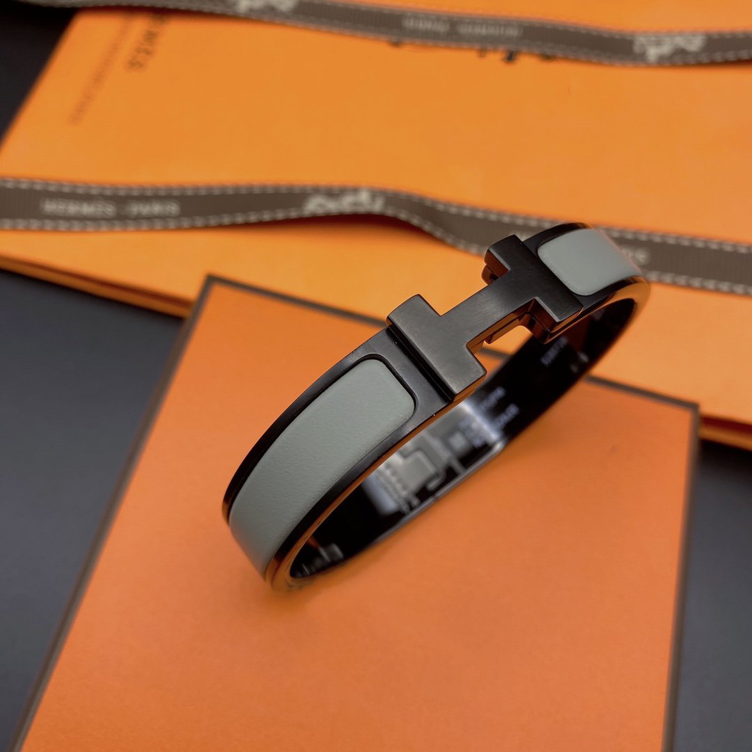[Love's Uplift]CLIC HM SO BLACK GREY BRACELET