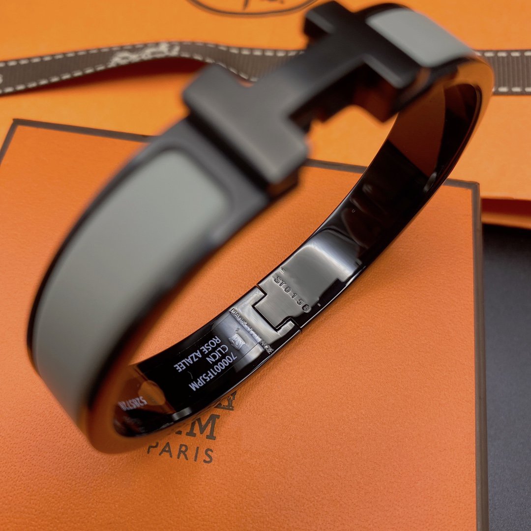 [Love's Uplift]CLIC HM SO BLACK GREY BRACELET