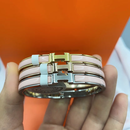 [Love's Uplift]CLASSIC HM CLIC  PINK 8MM ENAMEL BRACELET