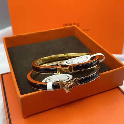 [Love's Uplift]CLASSIC HM CLIC BLACK 8MM ENAMEL BRACELET