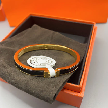 [Love's Uplift]CLASSIC HM CLIC BLACK 8MM ENAMEL BRACELET
