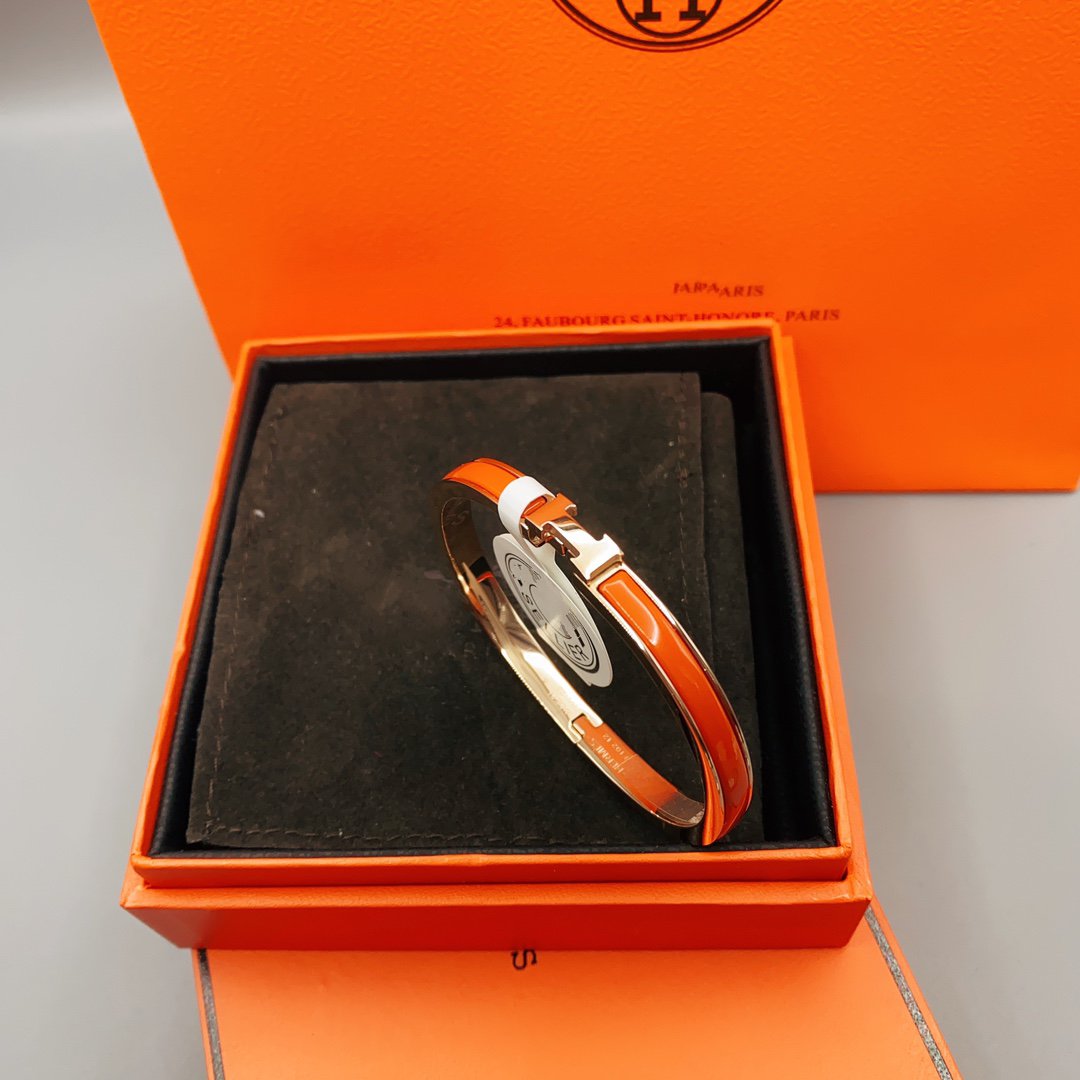 [Love's Uplift]CLASSIC HM CLIC RED 8MM ENAMEL BRACELET