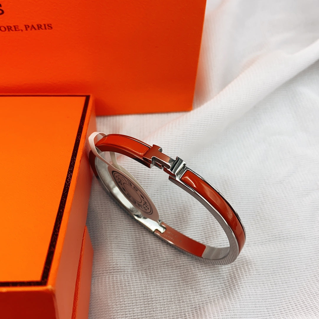 [Love's Uplift]CLASSIC HM CLIC RED 8MM ENAMEL BRACELET