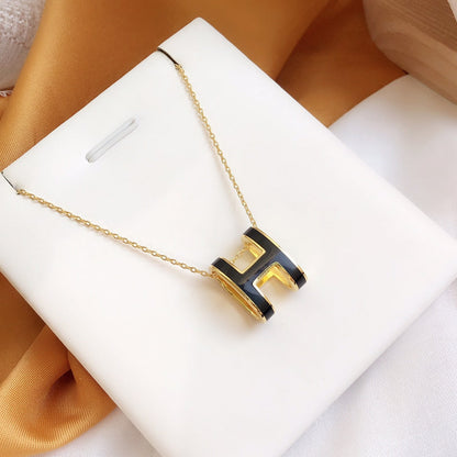 [Love's Uplift]HM CLIC BLACK ENAMEL GOLD NECKLACE
