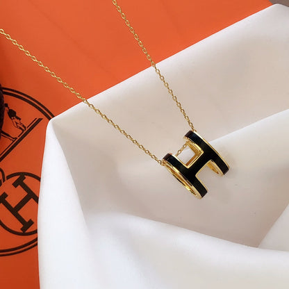 [Love's Uplift]HM CLIC BLACK ENAMEL GOLD NECKLACE