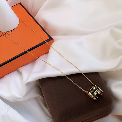 [Love's Uplift]HM CLIC BLACK ENAMEL GOLD NECKLACE