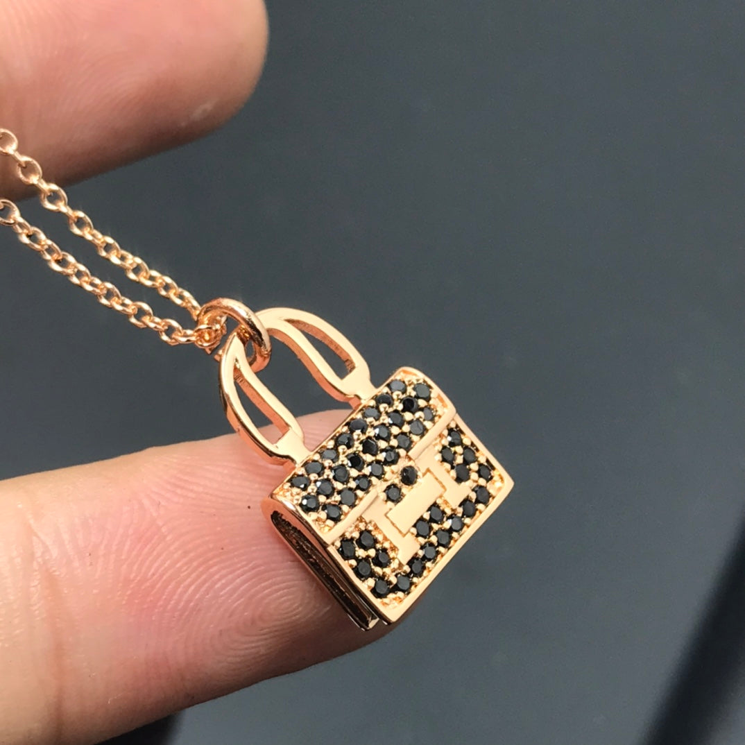 [Love's Uplift]HM NECKLACE ARRIVAL BLACK DIAMOND