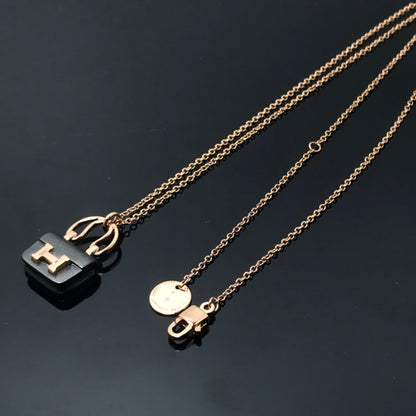 [Love's Uplift]WOMEN'S HM AMULETTES CONSTANCE PENDANT NECKLACE