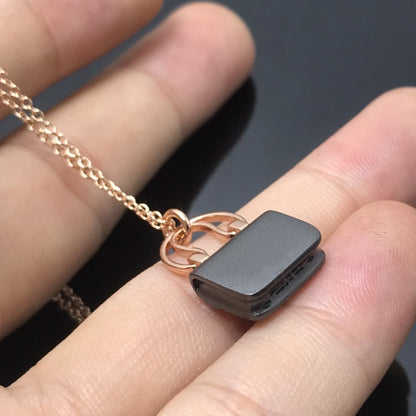 [Love's Uplift]WOMEN'S HM AMULETTES CONSTANCE PENDANT NECKLACE