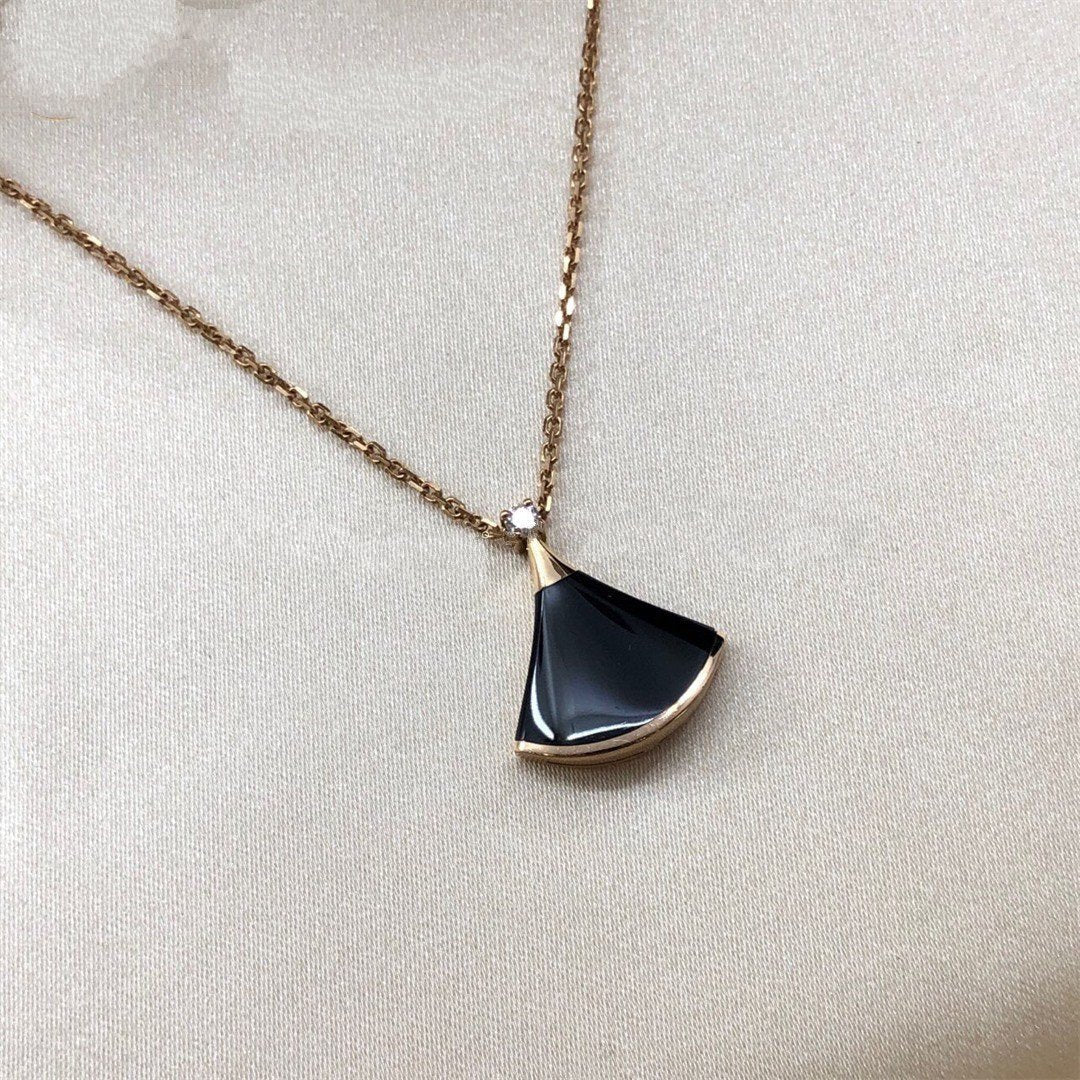 [Love's Uplift]DREAM NECKLACE ONYX 1 DIAMOND