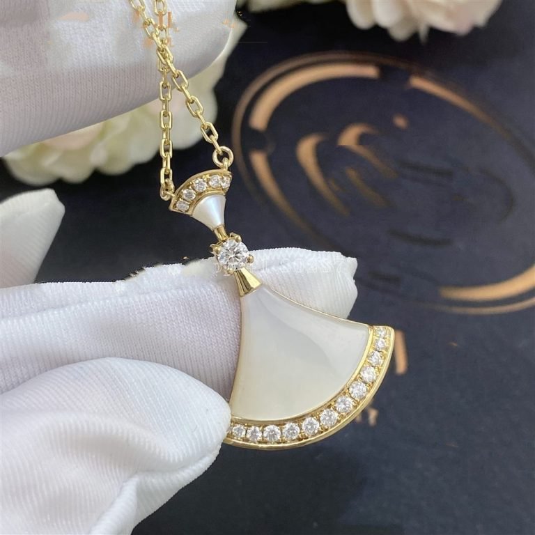 [Love's Uplift]DREAM NECKLACE MOP GOLD DIAMOND