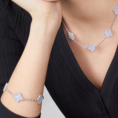 [Love's Uplift]CLOVER 10 MOTIFS BLUE CHALCEDONY NECKLACE