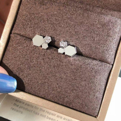 [Love's Uplift]BEE LOVE SILVER DIAMOND EARRINGS