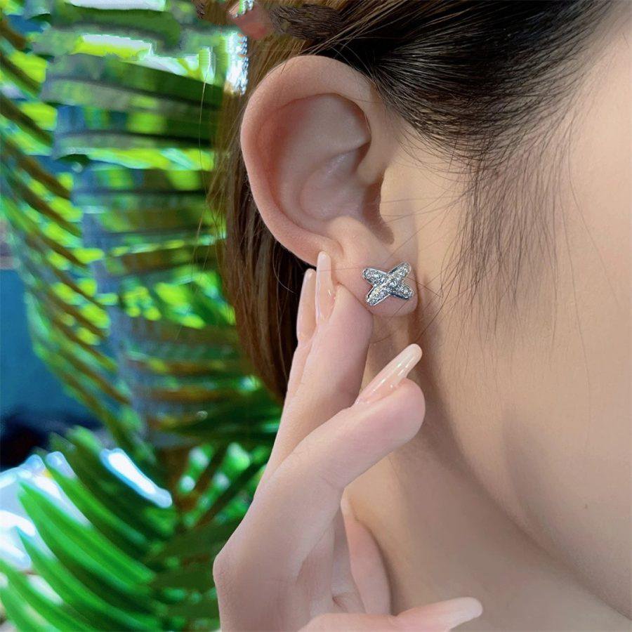[Love's Uplift]JEUX DE SILVER DIAMOND EARRINGS