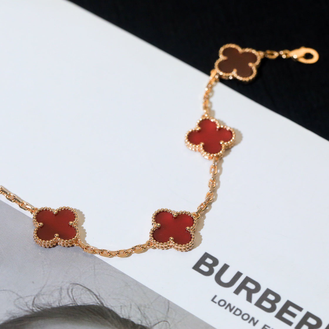 [Love's Uplift]CLOVER 5 MOTIFS RED AGATE  BRACELET