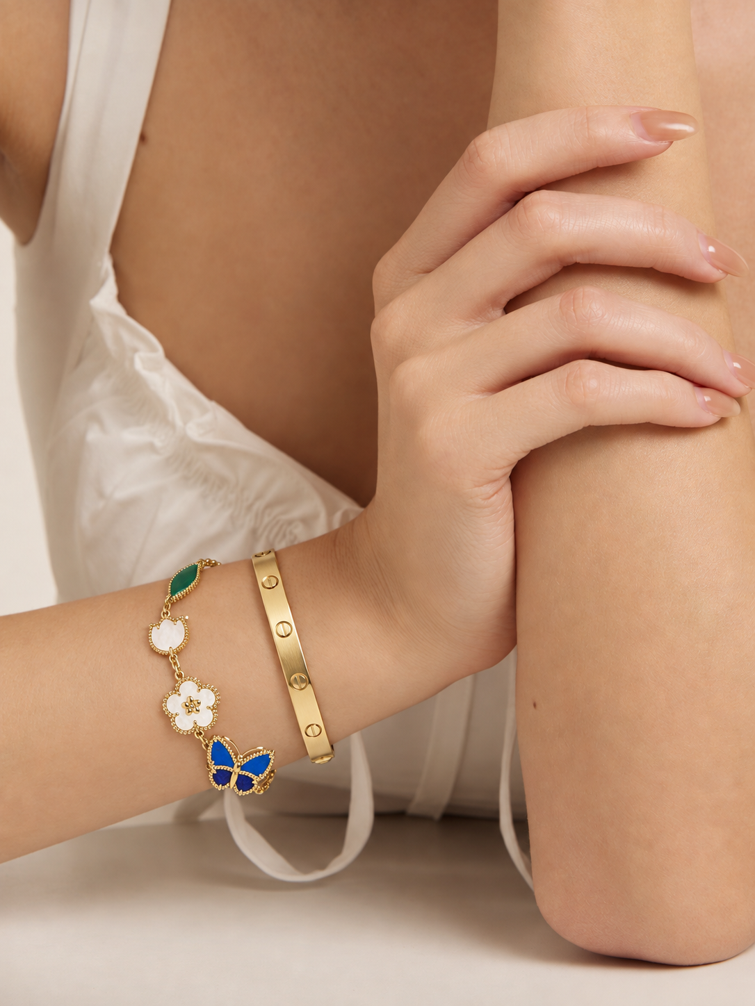 [Love's Uplift] LOVE Brushed & Lucky Spring Butterfly 5-Motif Bracelet Stack Set
