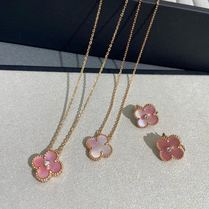[Love's Uplift]CLOVER 15MM DIAMOND PINK MOP NECKLACE