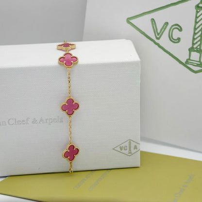 [Love's Uplift]CLOVER 5 MOTIFS PINK ENAMEL BRACELET