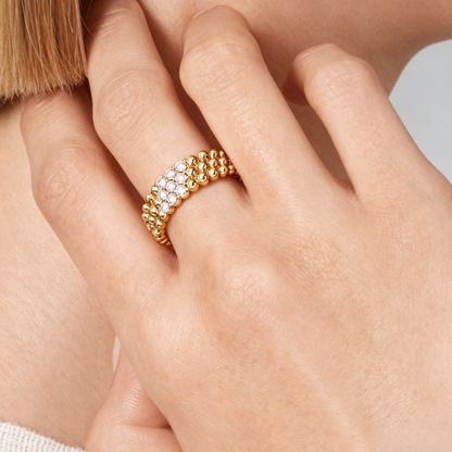 [Love's Uplift] THREE-ROW DIAMOND RING