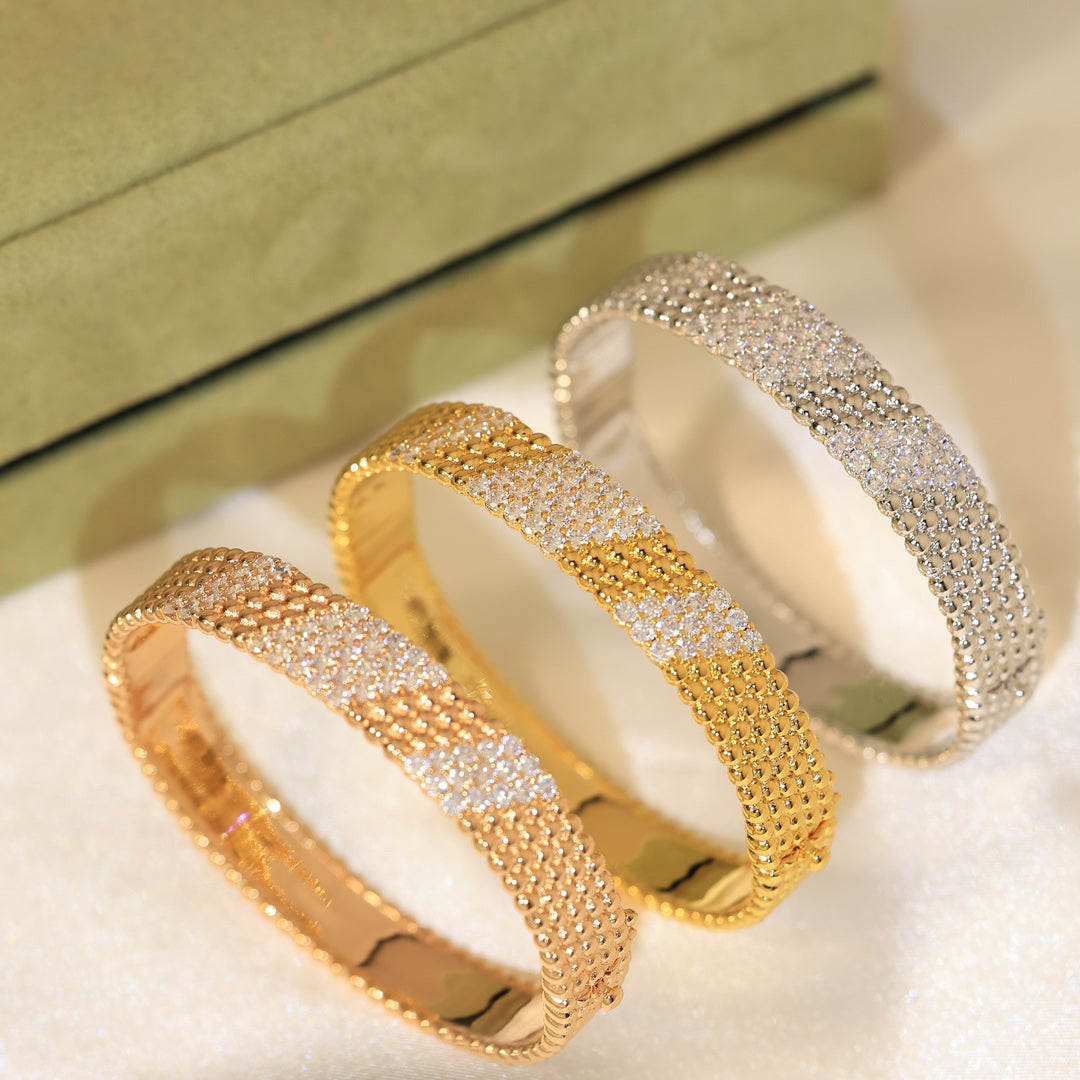 [Love's Uplift]  FIVE-ROW DIAMOND BRACELET