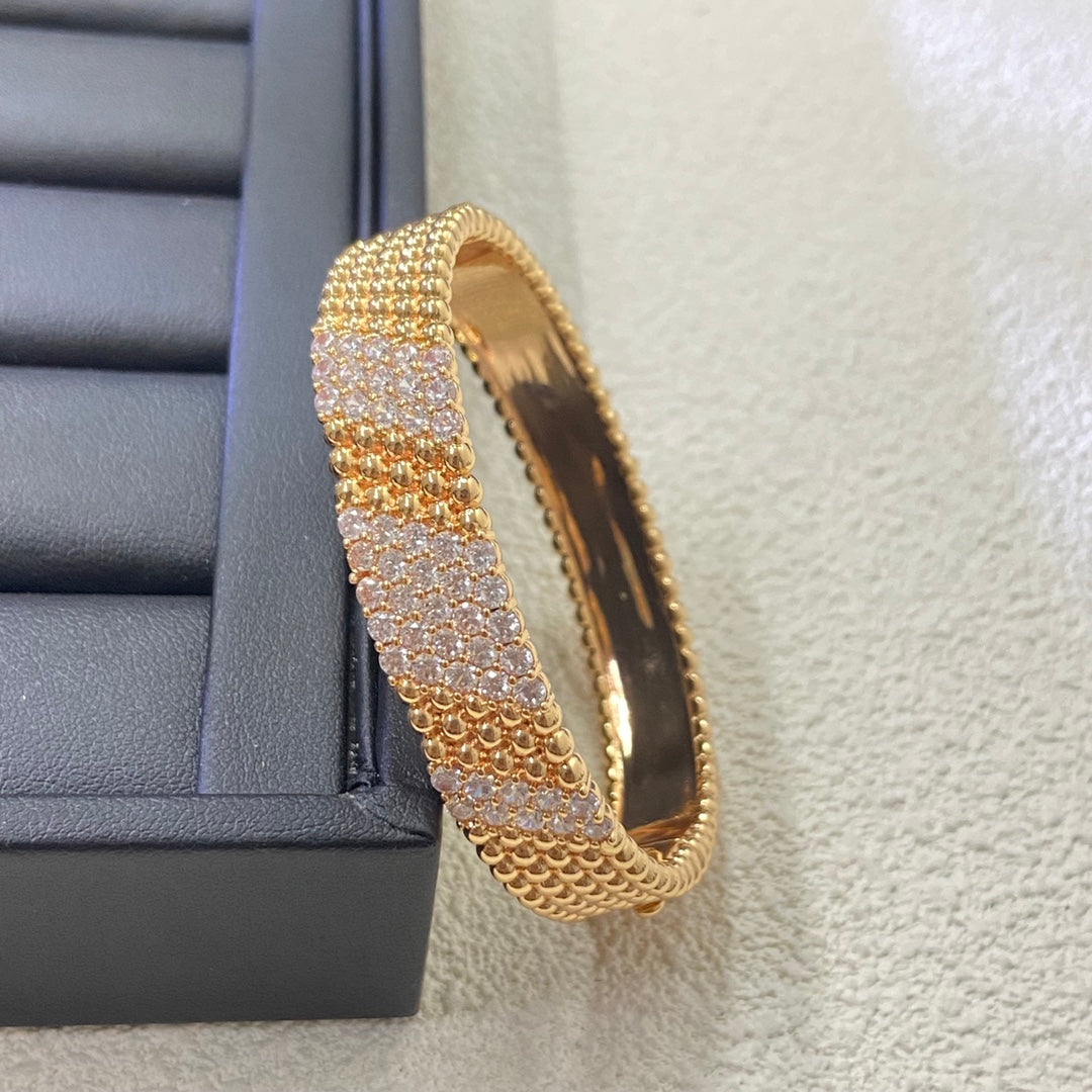 [Love's Uplift]  FIVE-ROW DIAMOND BRACELET