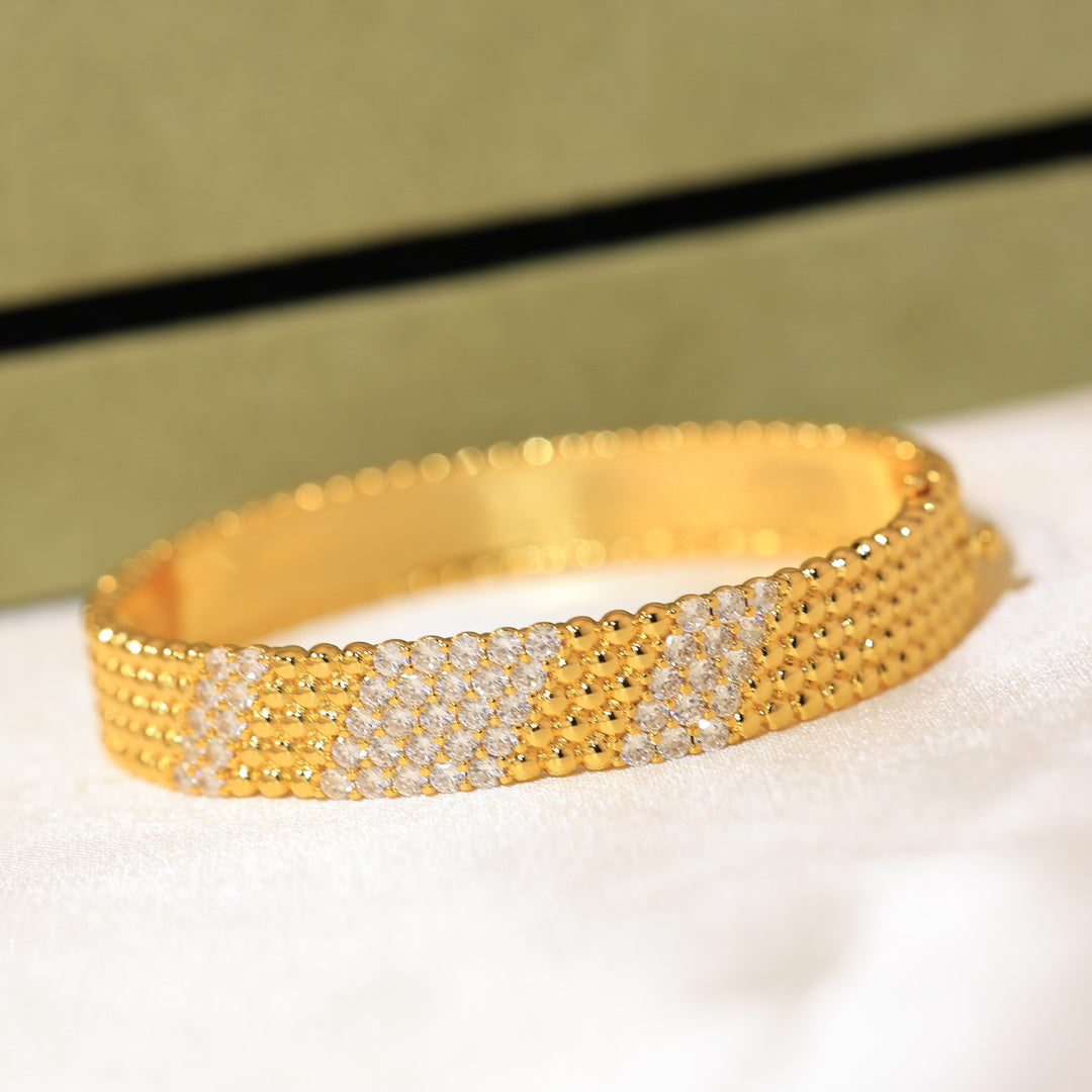 [Love's Uplift]  FIVE-ROW DIAMOND BRACELET