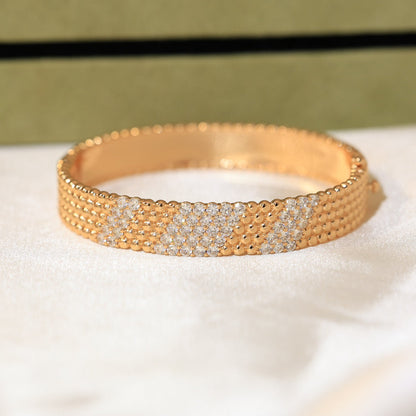 [Love's Uplift]  FIVE-ROW DIAMOND BRACELET