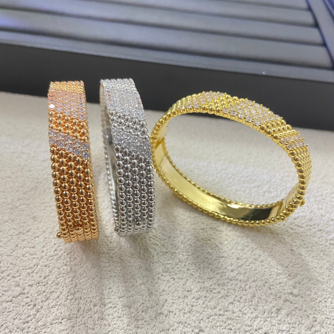 [Love's Uplift]  FIVE-ROW DIAMOND BRACELET