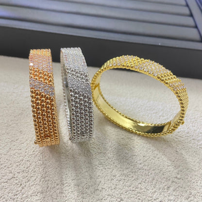 [Love's Uplift]  FIVE-ROW DIAMOND BRACELET