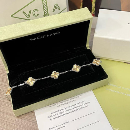 [Love's Uplift]CLOVER  5 MOTIFS  CHRISTMAS LIMITED EDITION BRACELET
