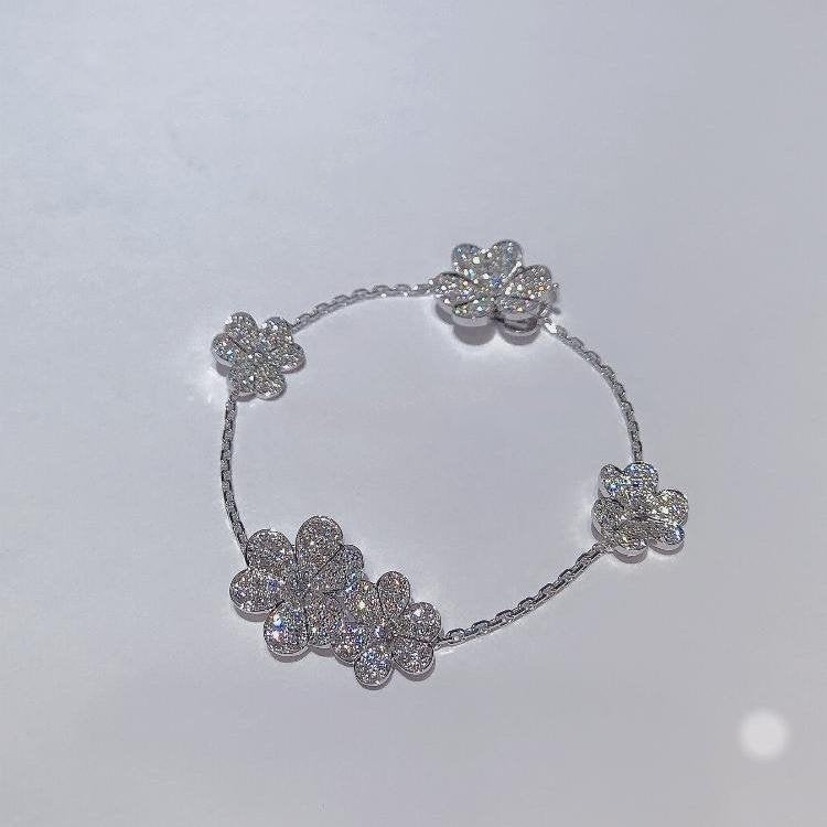[Love's Uplift]FRIVOLE SILVER 5 FLOWERS BRACELET