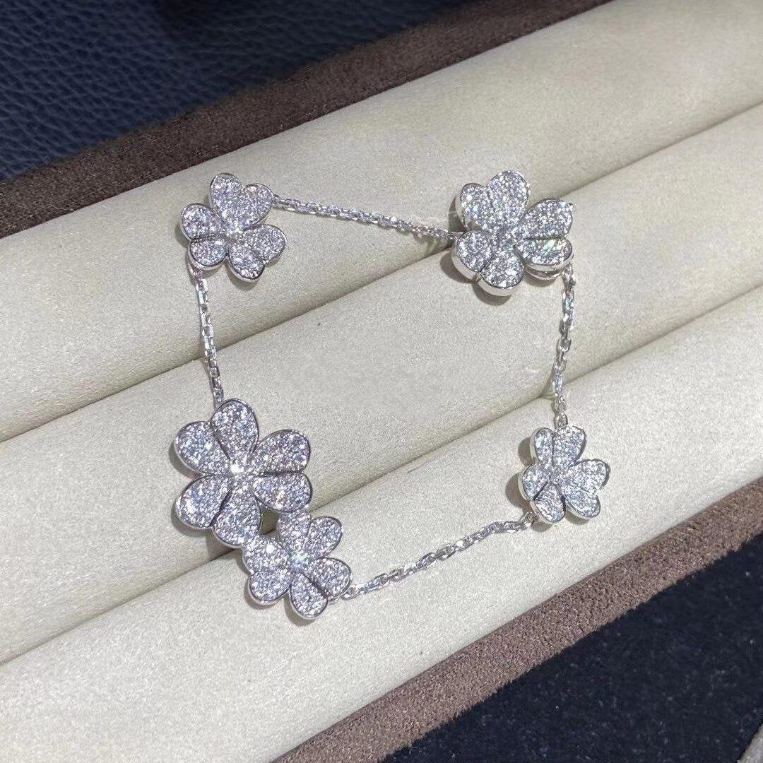 [Love's Uplift]FRIVOLE SILVER 5 FLOWERS BRACELET