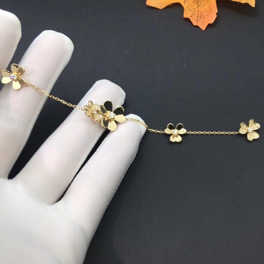 [Love's Uplift]FRIVOLE GOLD 5 FLOWERS BRACELET