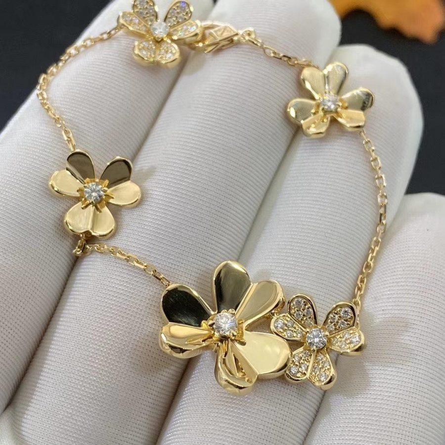 [Love's Uplift]FRIVOLE GOLD 5 FLOWERS BRACELET