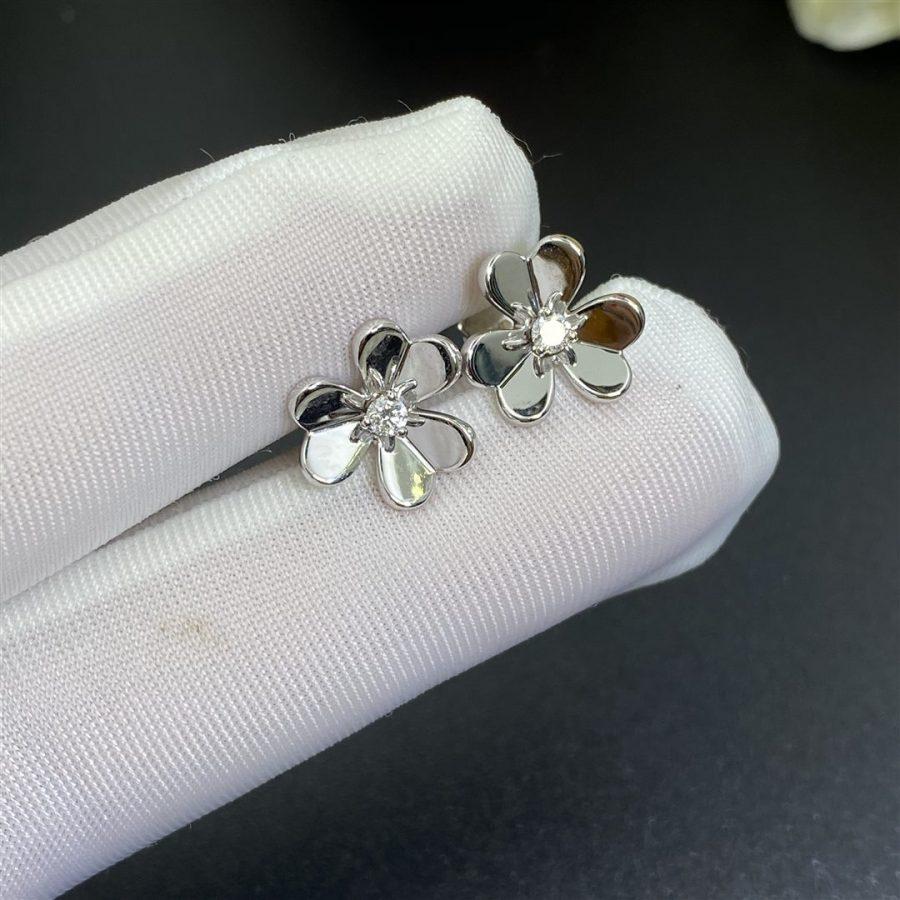 [Love's Uplift]FRIVOLE MINI SILVER FLOWER EARRINGS