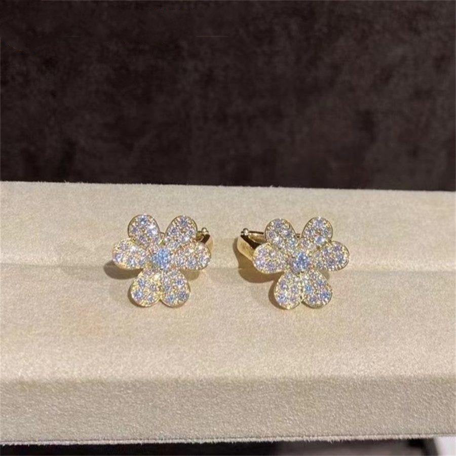 [Love's Uplift]FRIVOLE GOLD FLOWER DIAMOND EARRINGS