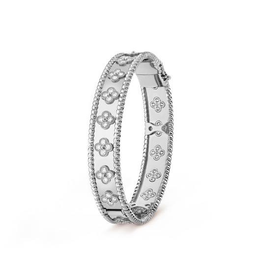 [Love's Uplift]CLOVER BRACELET 8MM DIAMONDS